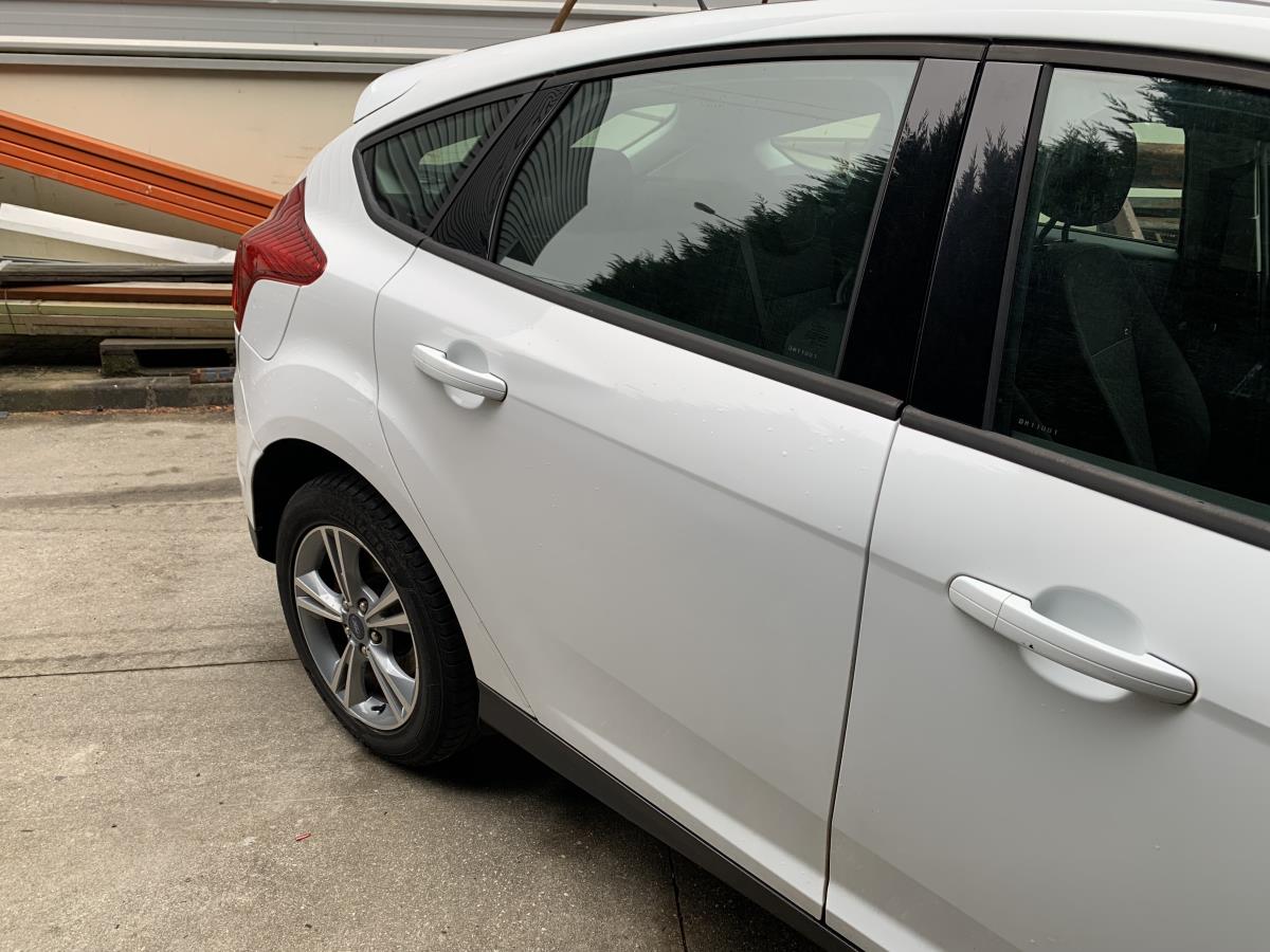 Porta trás direita FORD Focus III Imagem-1