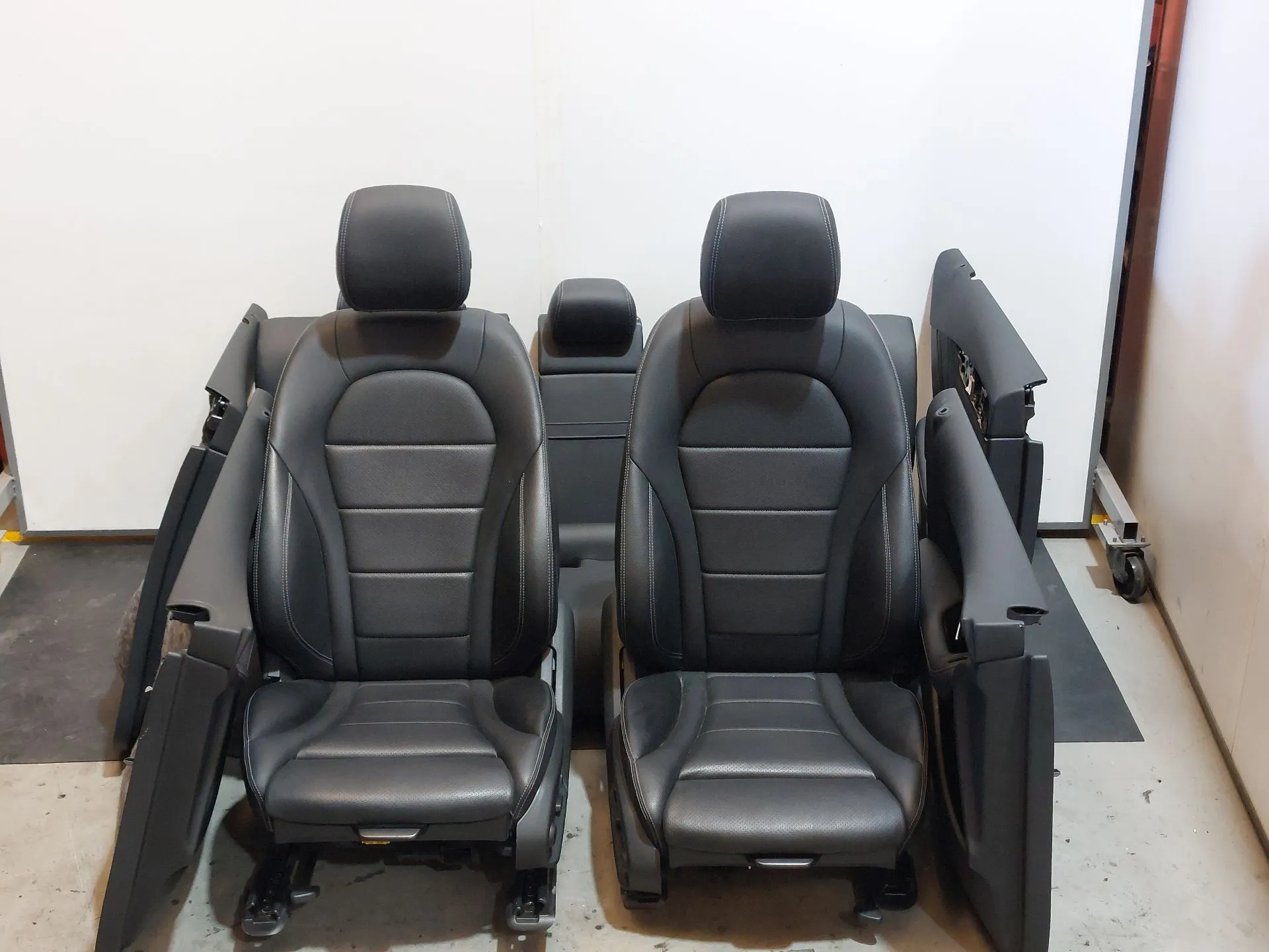 Conjunto de bancos MERCEDES-BENZ GLC Coupé (C253) Imagem-1