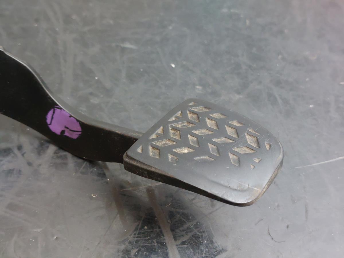 Pedal TOYOTA Avensis Liftback (_T25_) Imagem-1