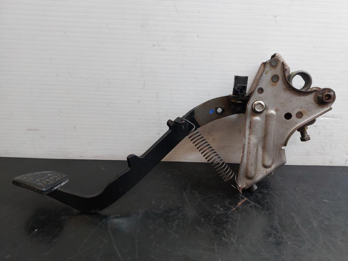 Pedal TOYOTA Avensis Liftback (_T25_) Imagem-2