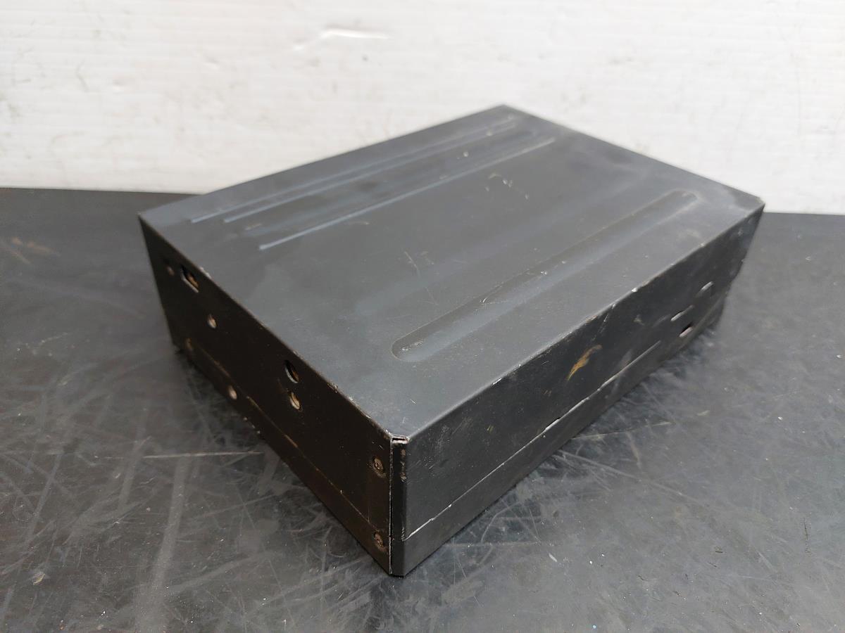 CD reader / box JAGUAR XJ (X308) Imagem-2