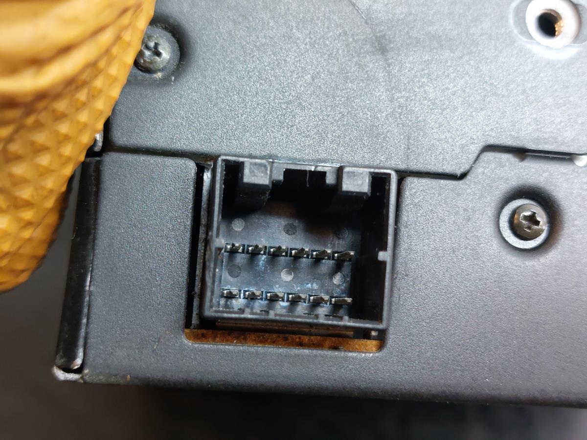 CD reader / box JAGUAR XJ (X308) Imagem-3