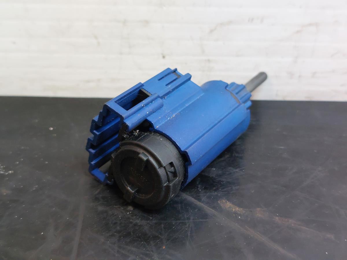 Capteur pédale de frein  AUDI A4 (8E2, B6) Imagem-2