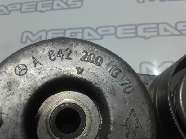 Tenditore cinghia alternatore MERCEDES-BENZ CLS (C219) Imagem-2