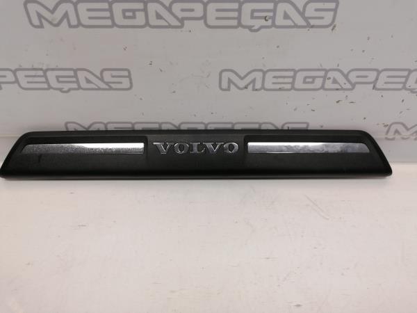 Rodapé / soleira porta frente direita VOLVO V40 Hatchback