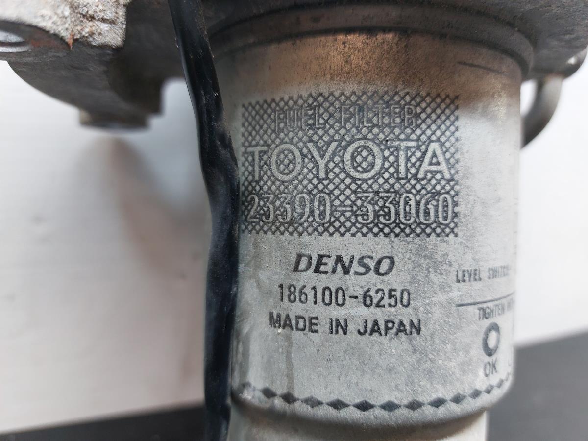 Coperchio / scatola filtro dell'olio TOYOTA Avensis Wagon (_T27_) Imagem-3