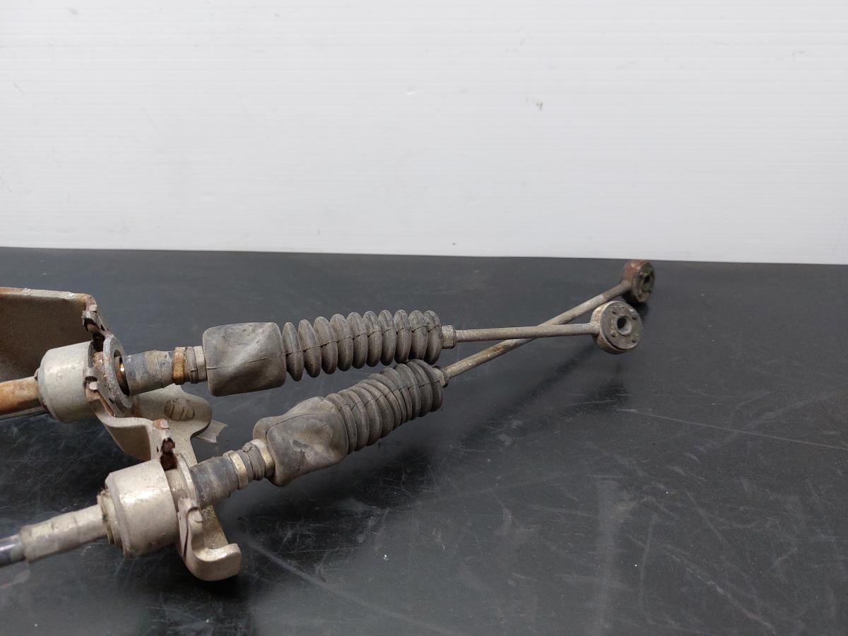 Tirantes / bialetas / pendurais TOYOTA RAV4 II (_A2_) Imagem-1