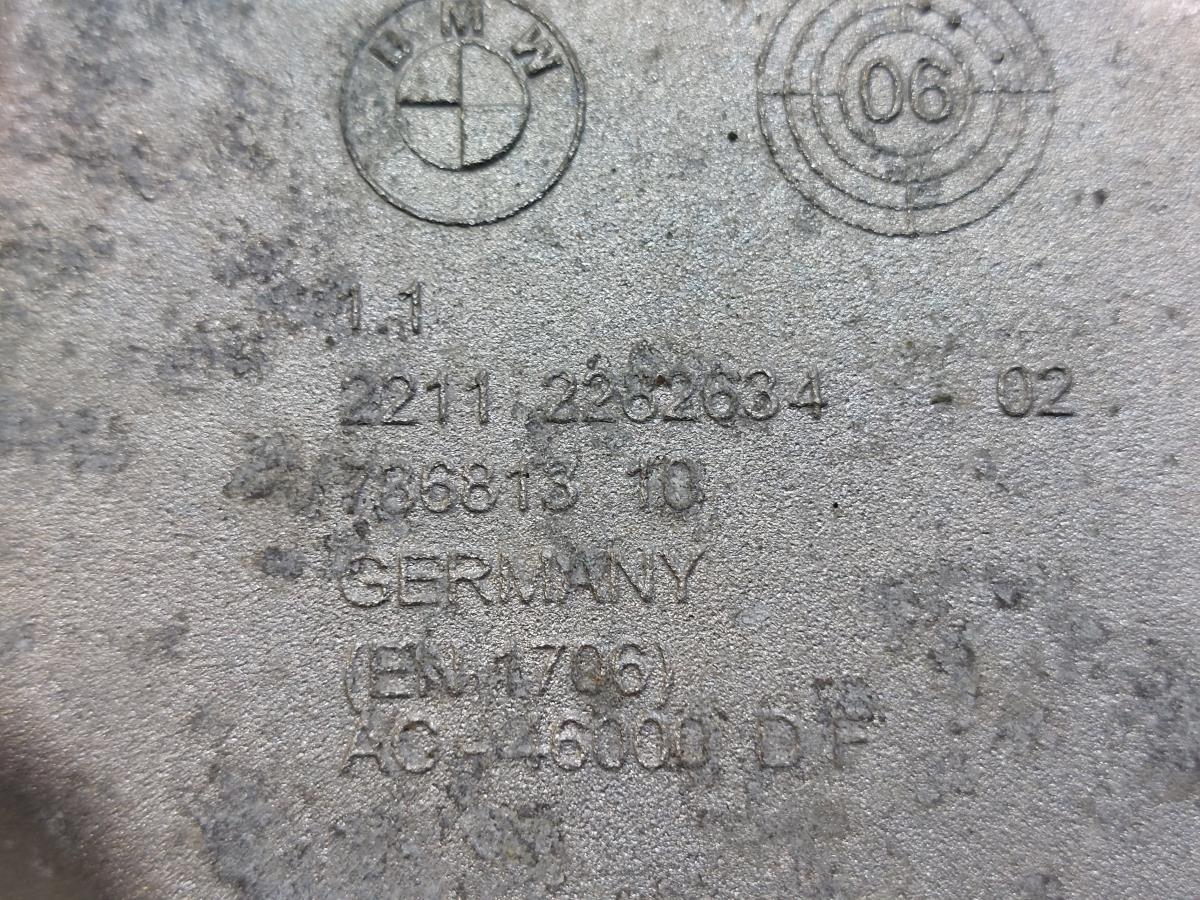 Supporto generico BMW 6 (E63) Imagem-1