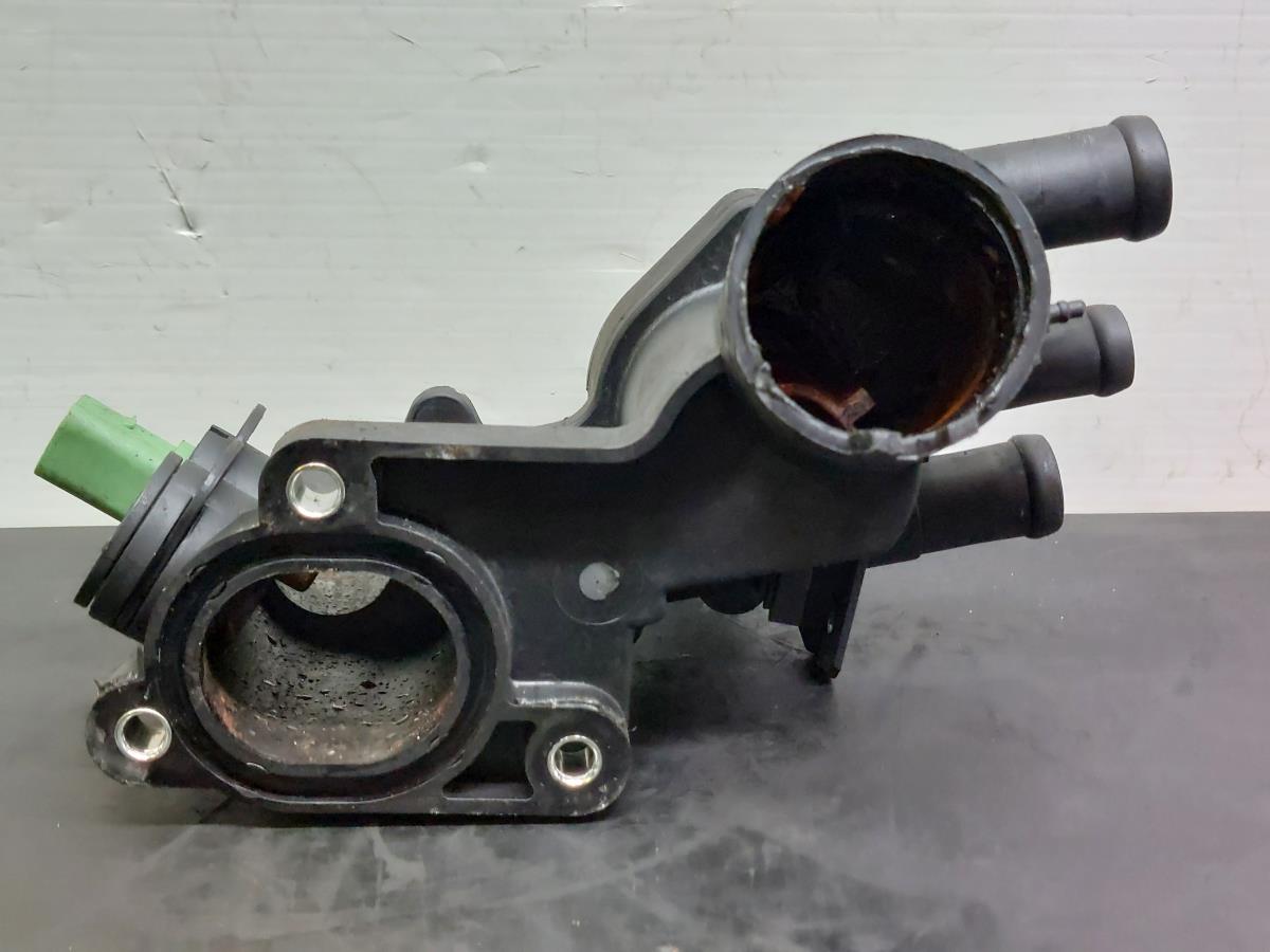 Corpo termostato / termostato VOLKSWAGEN Golf IV (1J1) Imagem-3