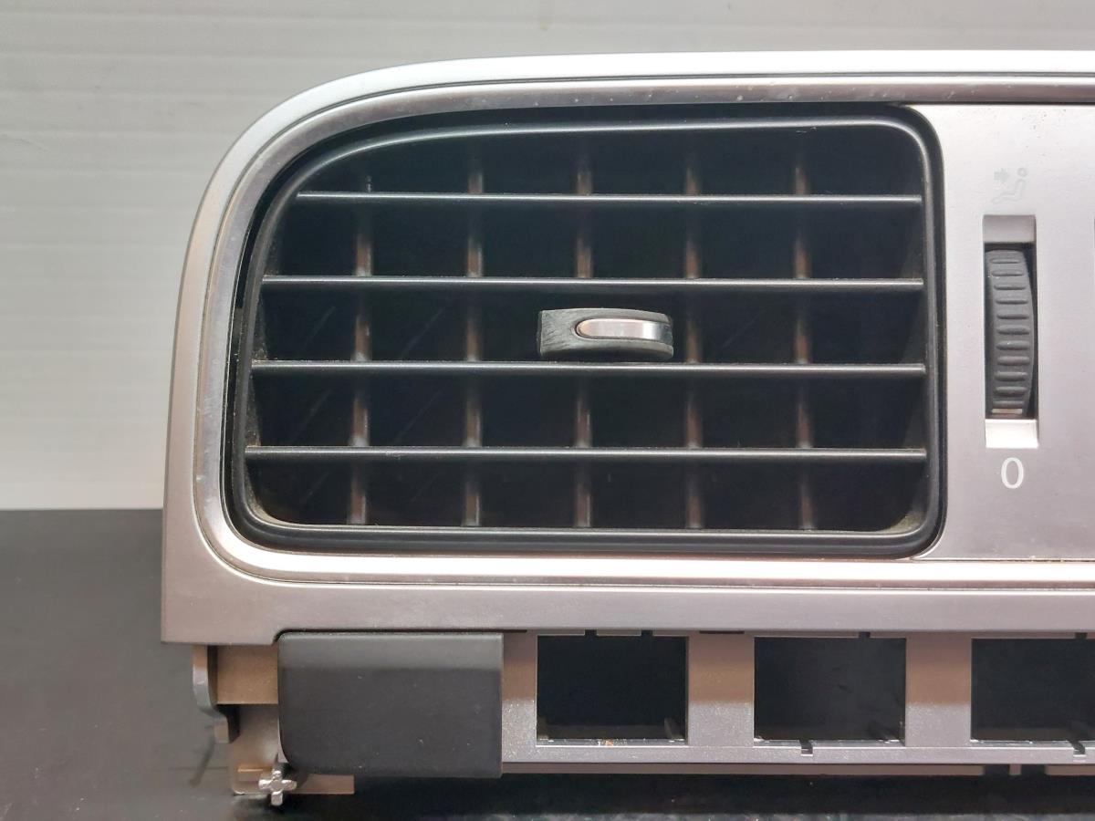 Diffuser / air vent VOLKSWAGEN Polo (6R, 6C) Imagem-1