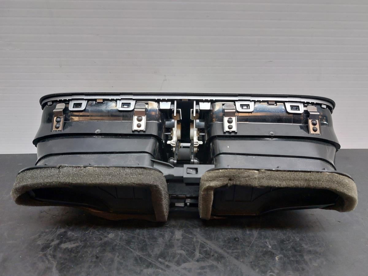 Diffuser / air vent VOLKSWAGEN Polo (6R, 6C) Imagem-3