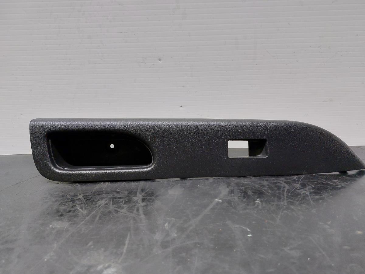 Right front door trim NISSAN Micra IV (K13)