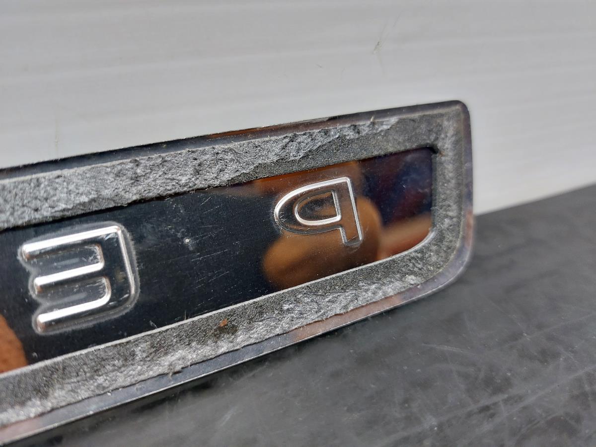 Rodapé / soleira porta frente direita PEUGEOT 308 SW II Imagem-9