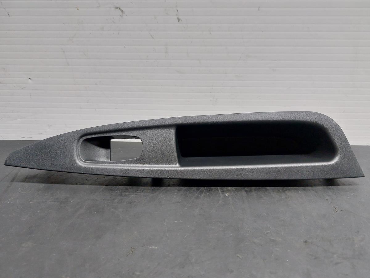 Coperchio / copertura generica NISSAN Qashqai II (J11) Imagem-3