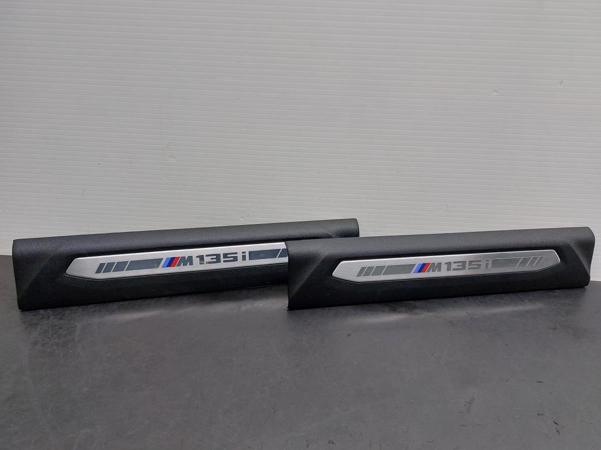 Seuil de porte avant Droite BMW 1 (F40)