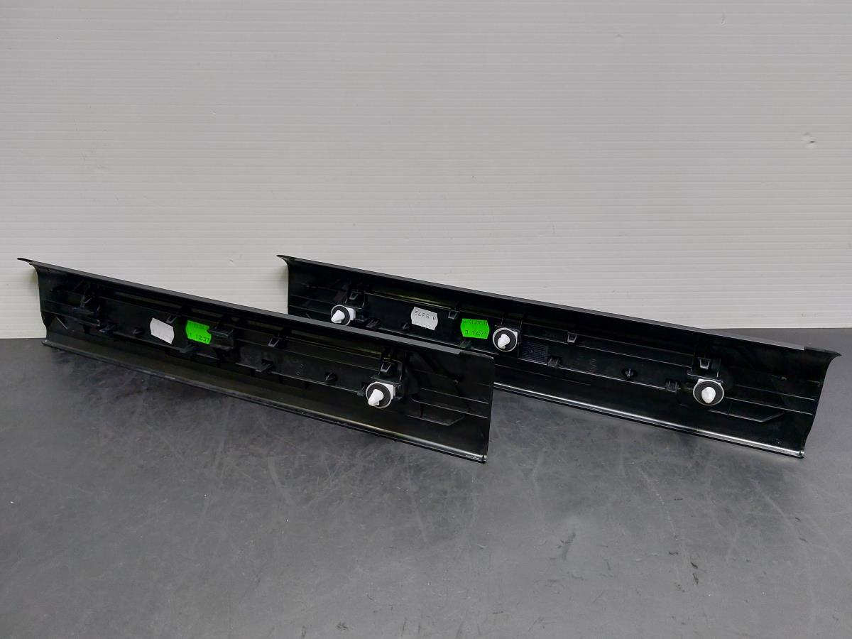 Seuil de porte avant Droite BMW 1 (F40) Imagem-5