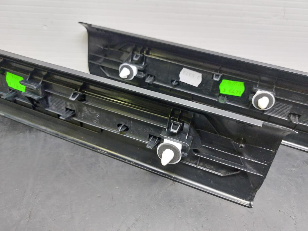 Seuil de porte avant Droite BMW 1 (F40) Imagem-8