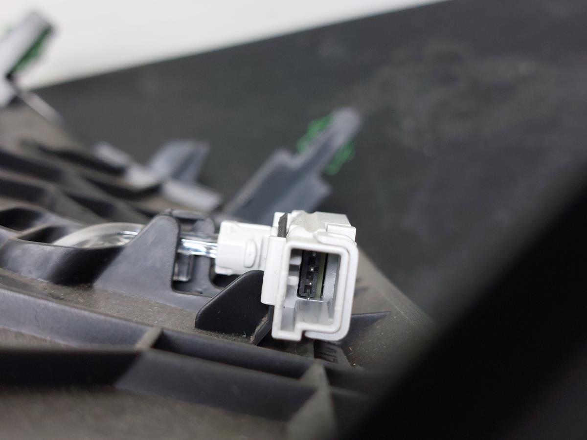 Couvercle / couverture générale BMW 1 (F40) Imagem-4