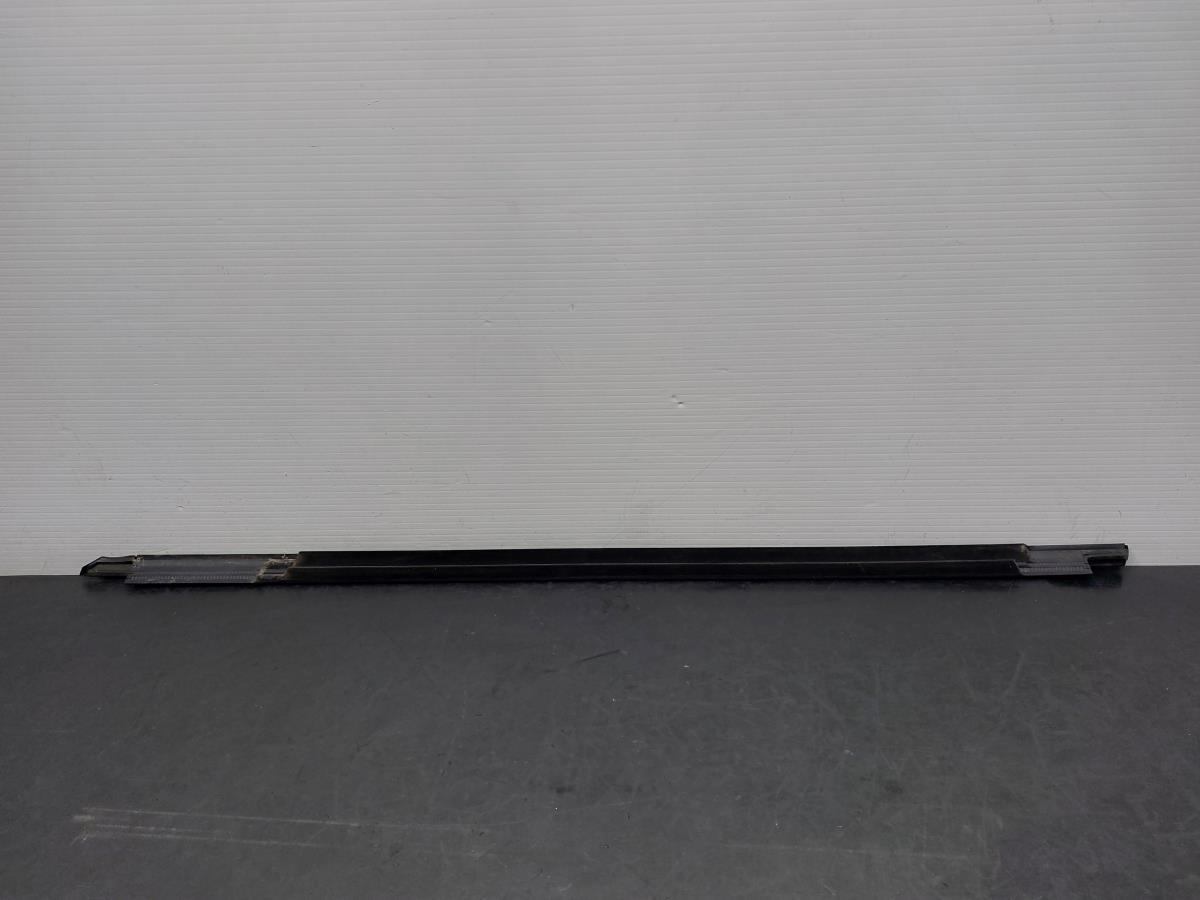 Modanatura porta anteriore destra BMW 1 (F40) Imagem-5