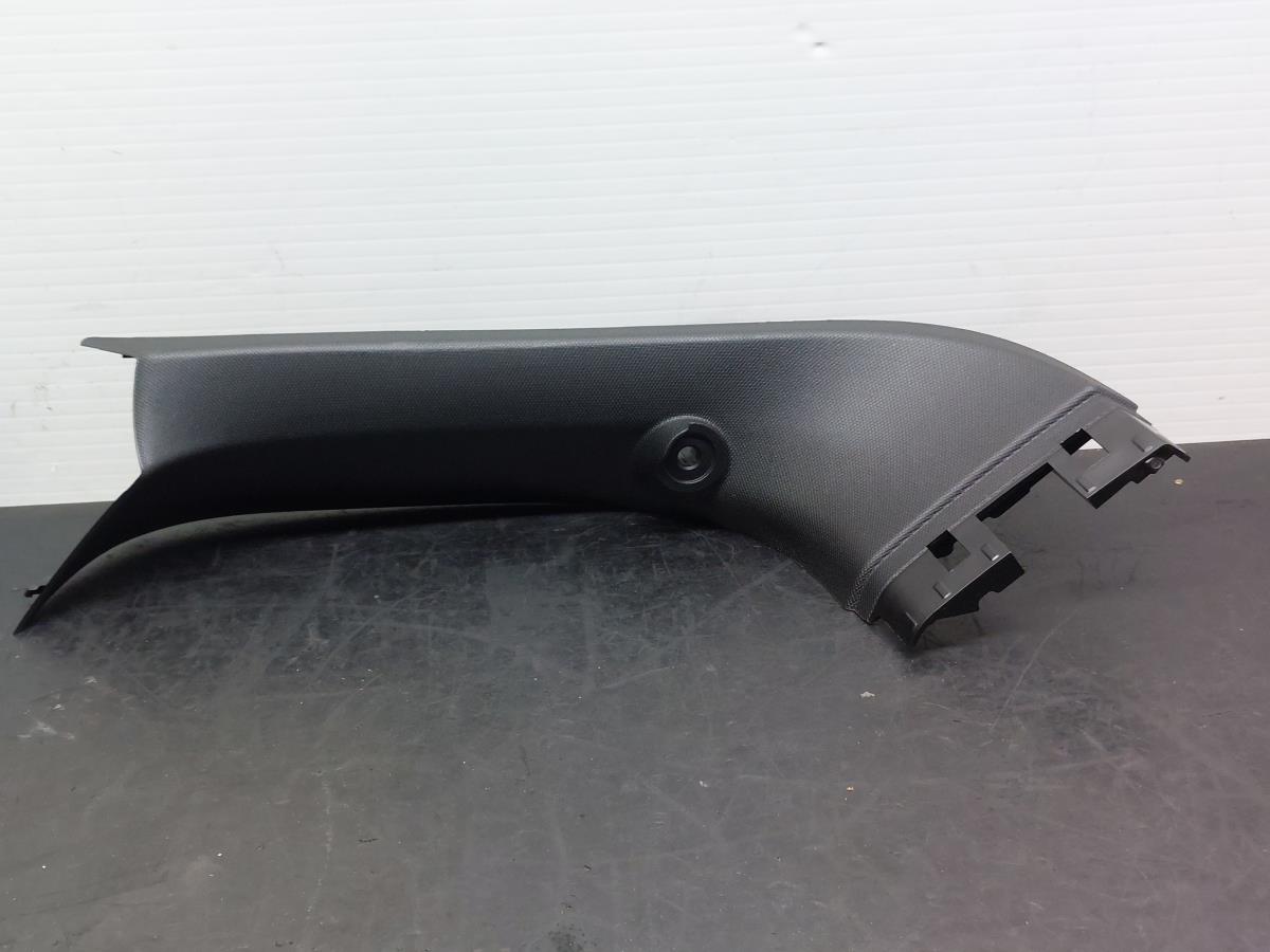 Modanatura porta / portellone bagagliaio BMW 1 (F40)