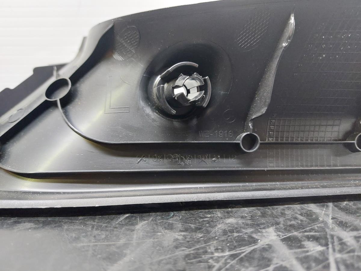 Modanatura interna BMW 1 (F40) Imagem-7