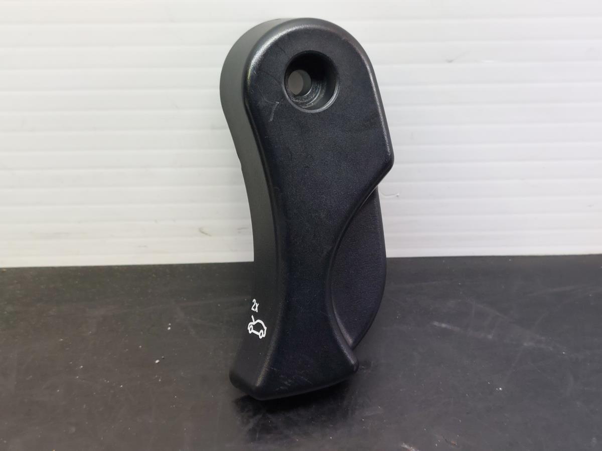 Poignée intérieure du capot BMW 4 Gran Coupe (F36)