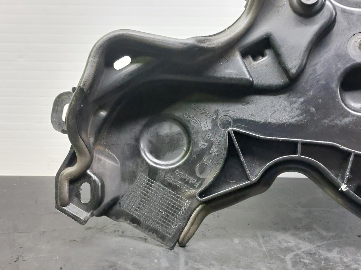 Tampa / cobertura genérica PEUGEOT 3008 II (M_) Imagem-10