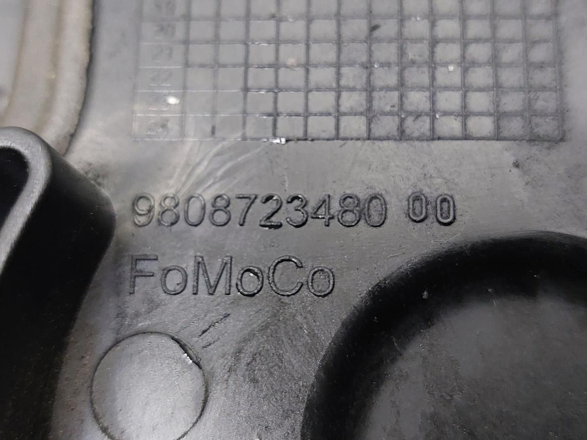 Tampa / cobertura genérica PEUGEOT 3008 II (M_) Imagem-11