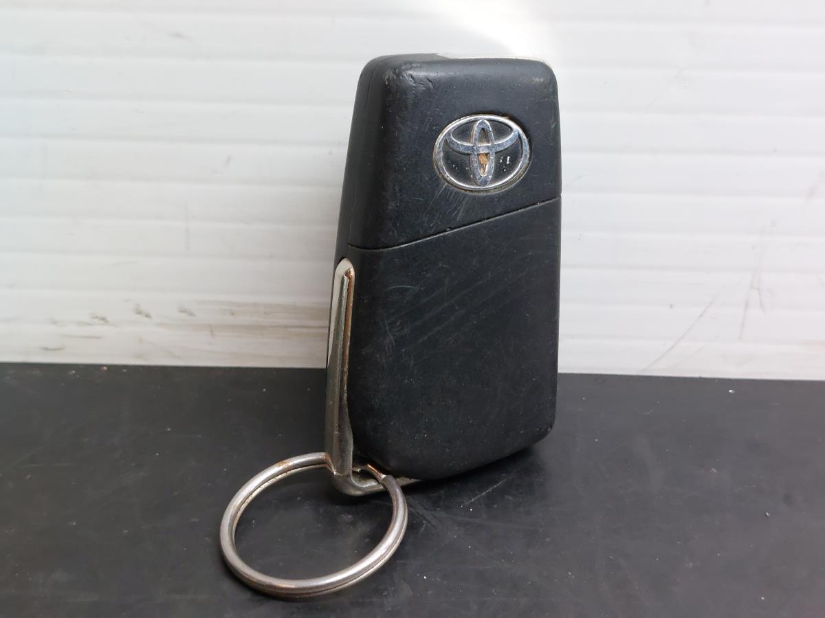 Chave / comando TOYOTA Avensis Sedan (_T27_)