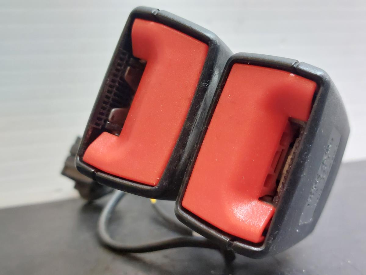 Cablaggio cintura di sicurezza AUDI A3 Sportback (8VA, 8VF) Imagem-3