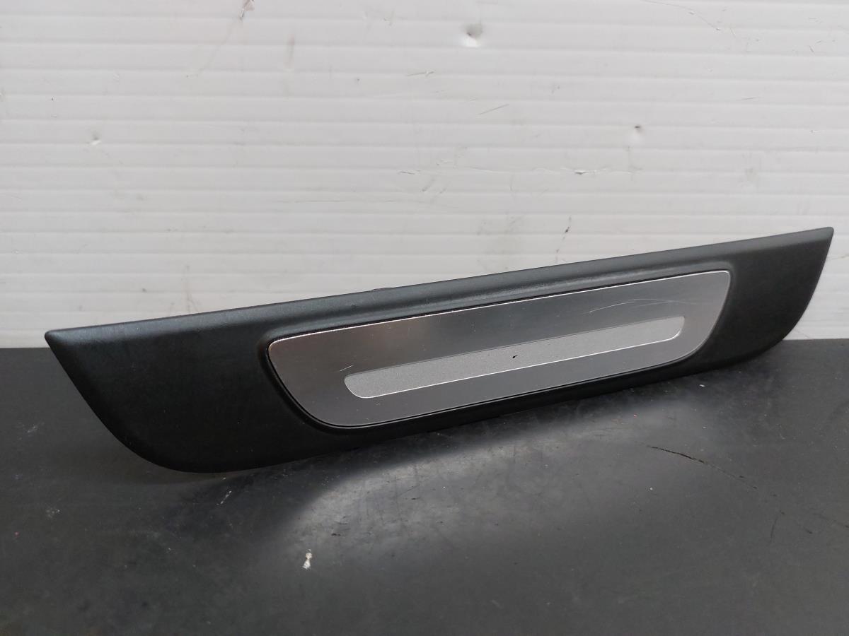 Battitacco porta posteriore sinistra AUDI A3 Sportback (8VA, 8VF)