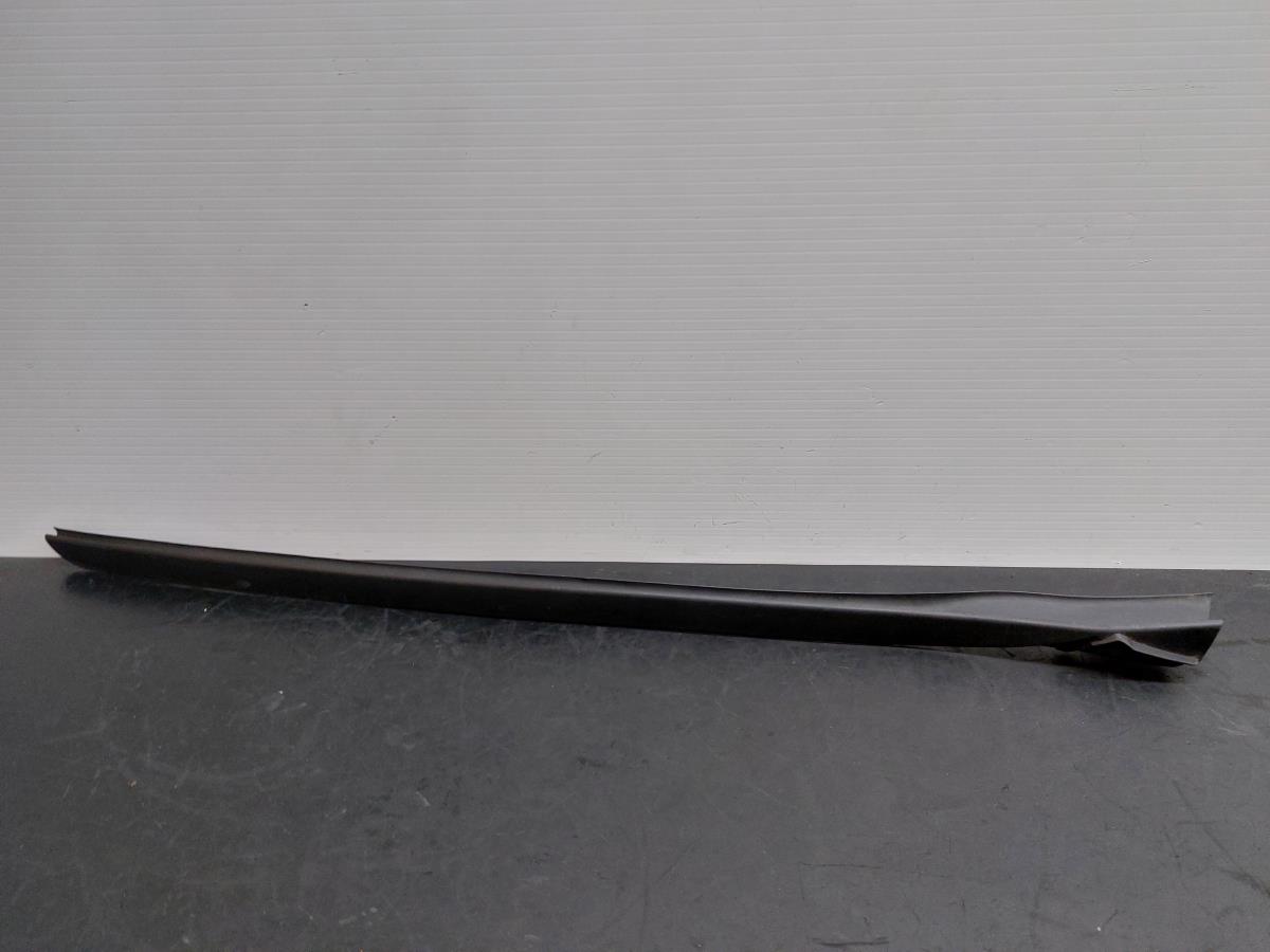 Moulure pare-brise Droite BMW 1 (F40)