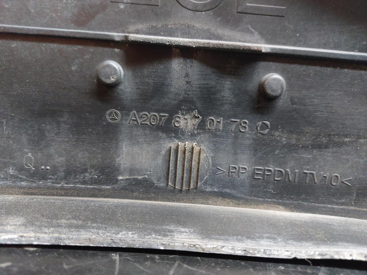 Soporte genérico MERCEDES-BENZ Classe E Cabriolet (A207) Imagem-4