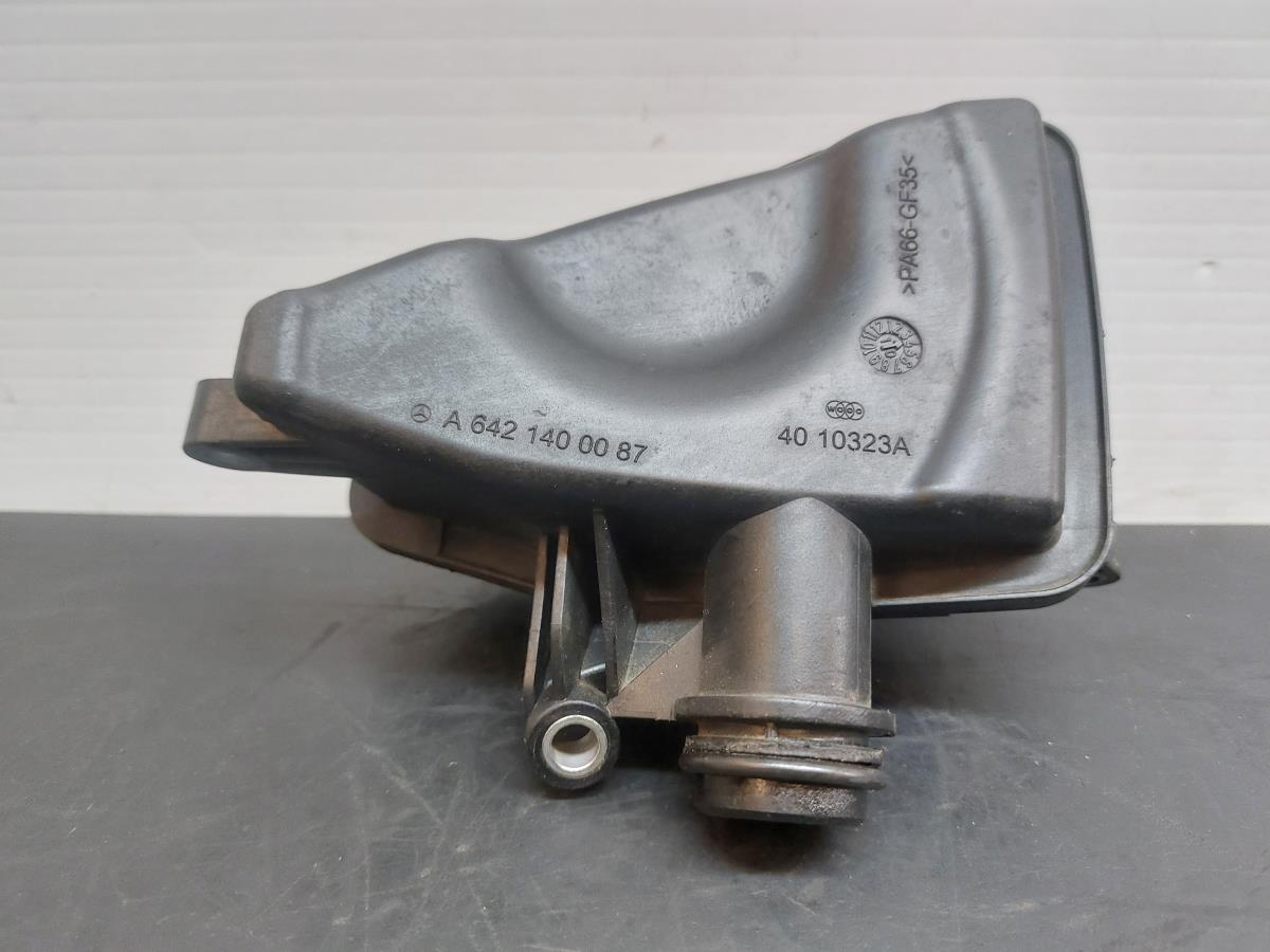 Canister MERCEDES-BENZ Classe E Cabriolet (A207) Imagem-1