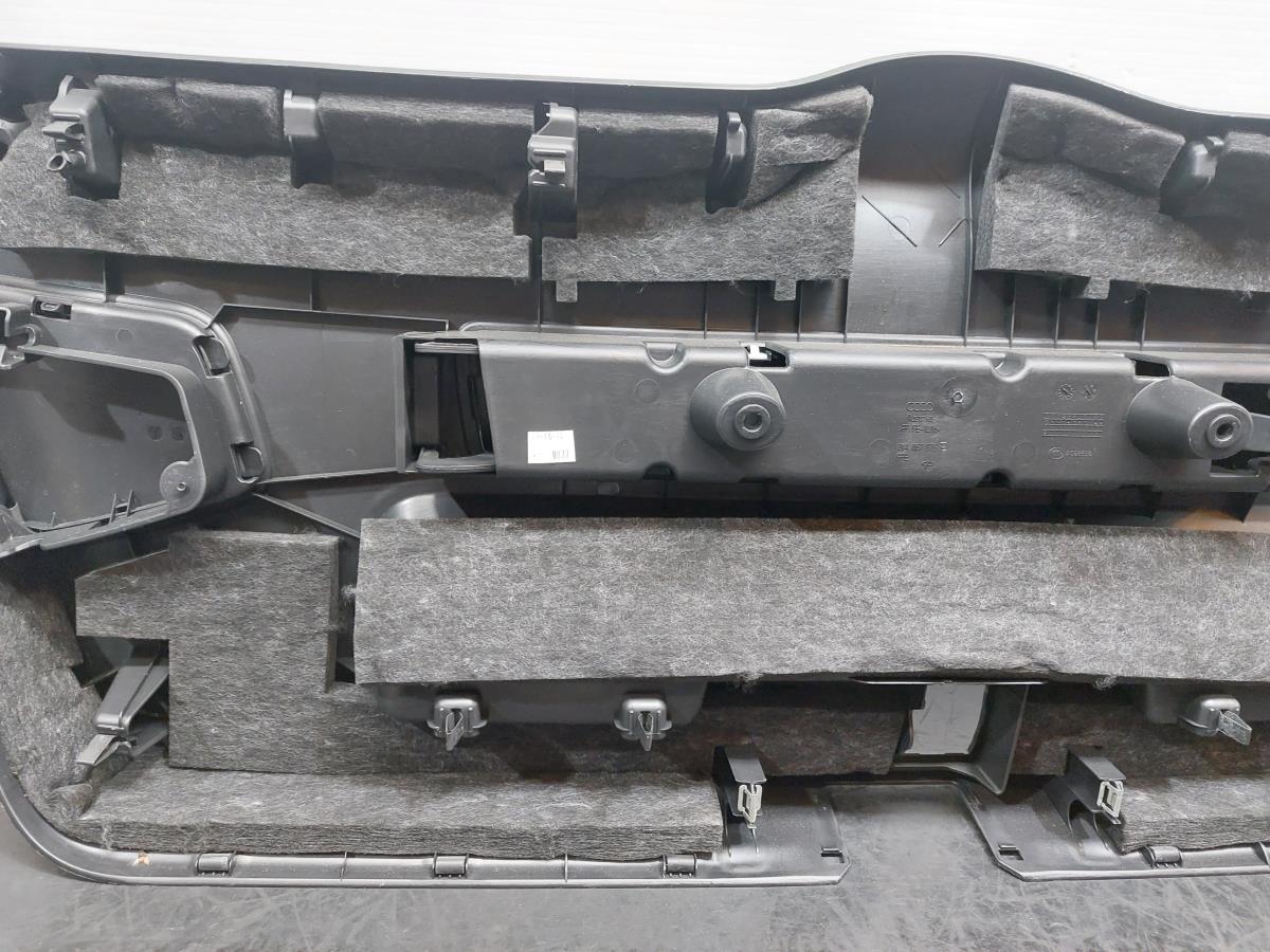 Rivestimento portellone bagagliaio AUDI A3 Sportback (8VA, 8VF) Imagem-11