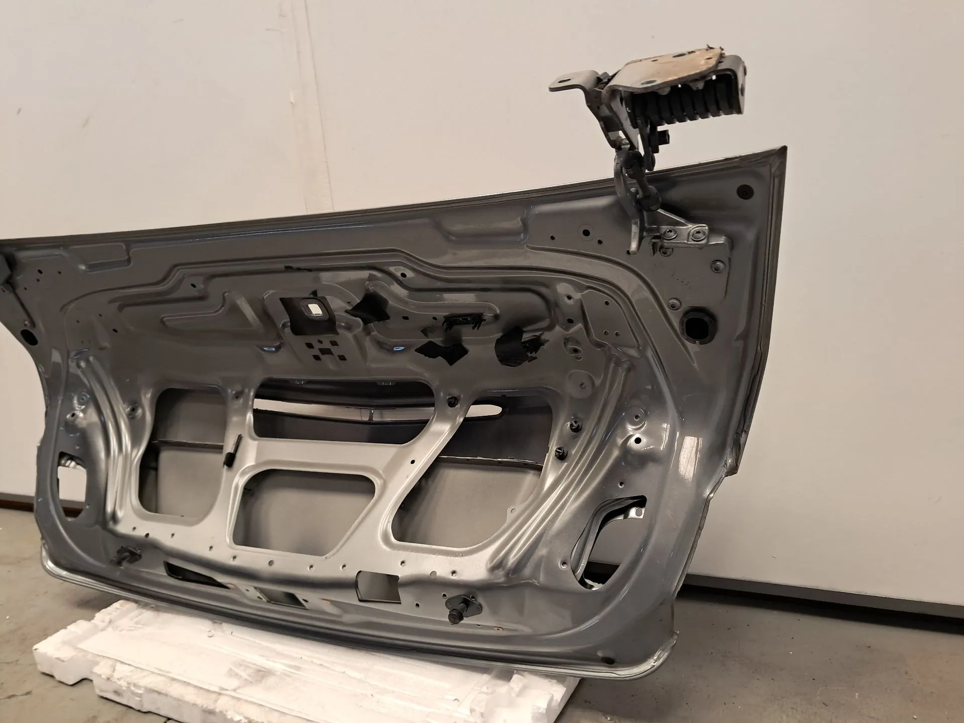 Tailgate / Trunk lid MERCEDES-BENZ Classe E Cabriolet (A207) Imagem-10