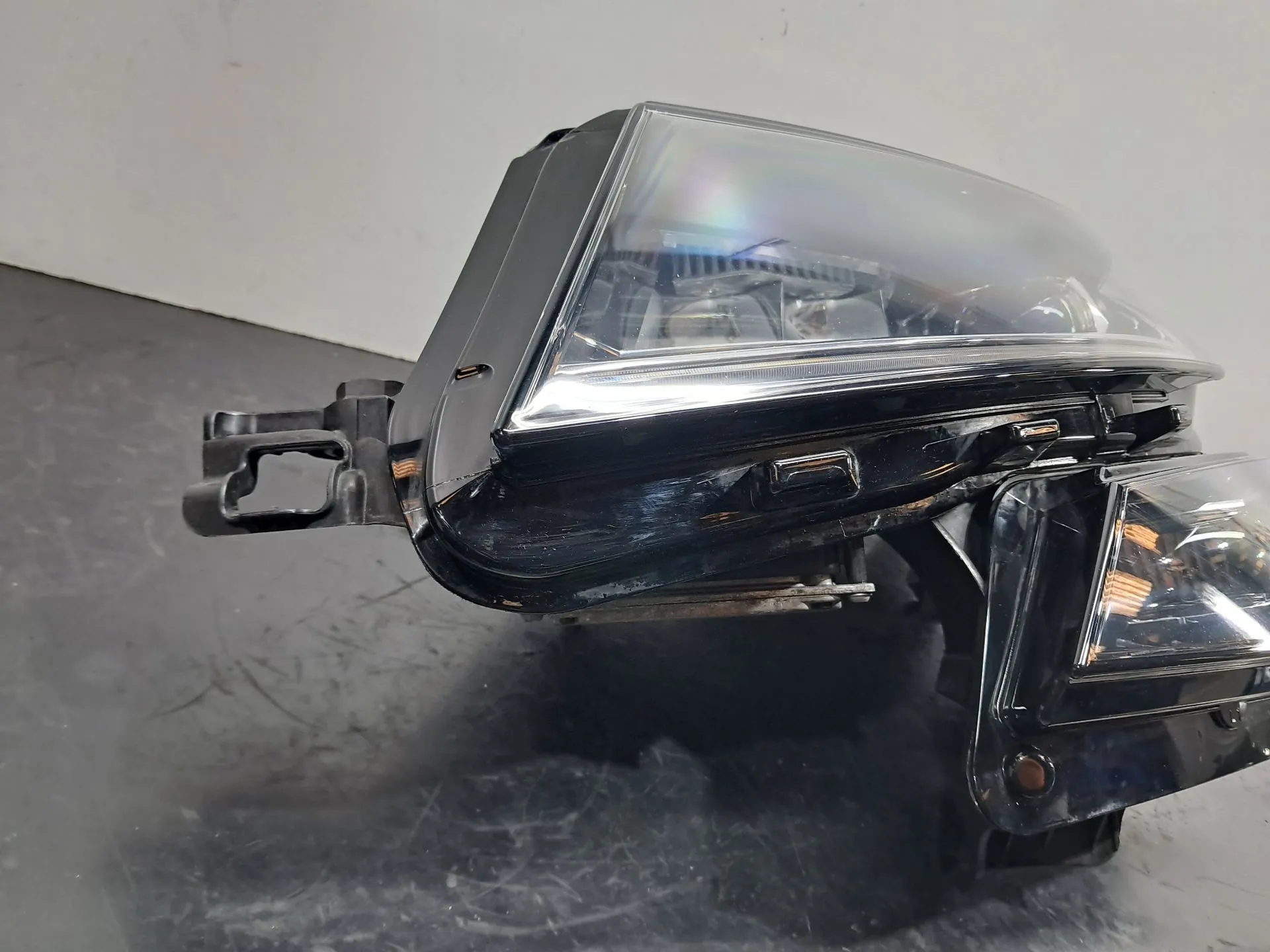 Faro anteriore sinistro SKODA Kodiaq (NS7) Imagem-1
