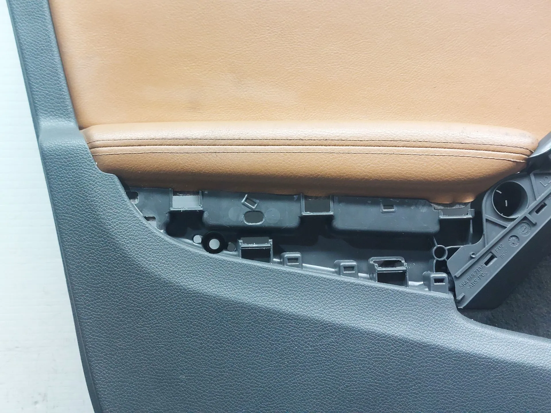 Revestimiento interior de puerta delantero izquierdo VOLKSWAGEN Golf VI (5K1) Imagem-4
