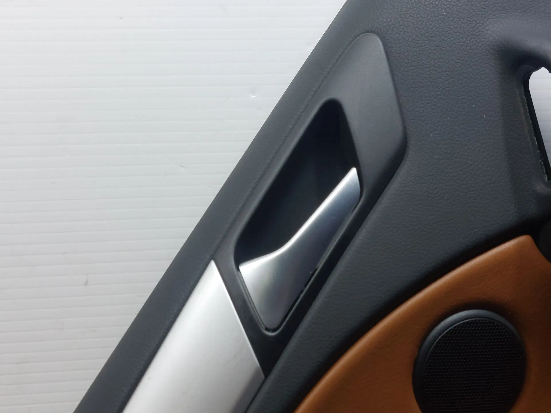 Panel puerta trasero izquierdo VOLKSWAGEN Golf VI (5K1) Imagem-5