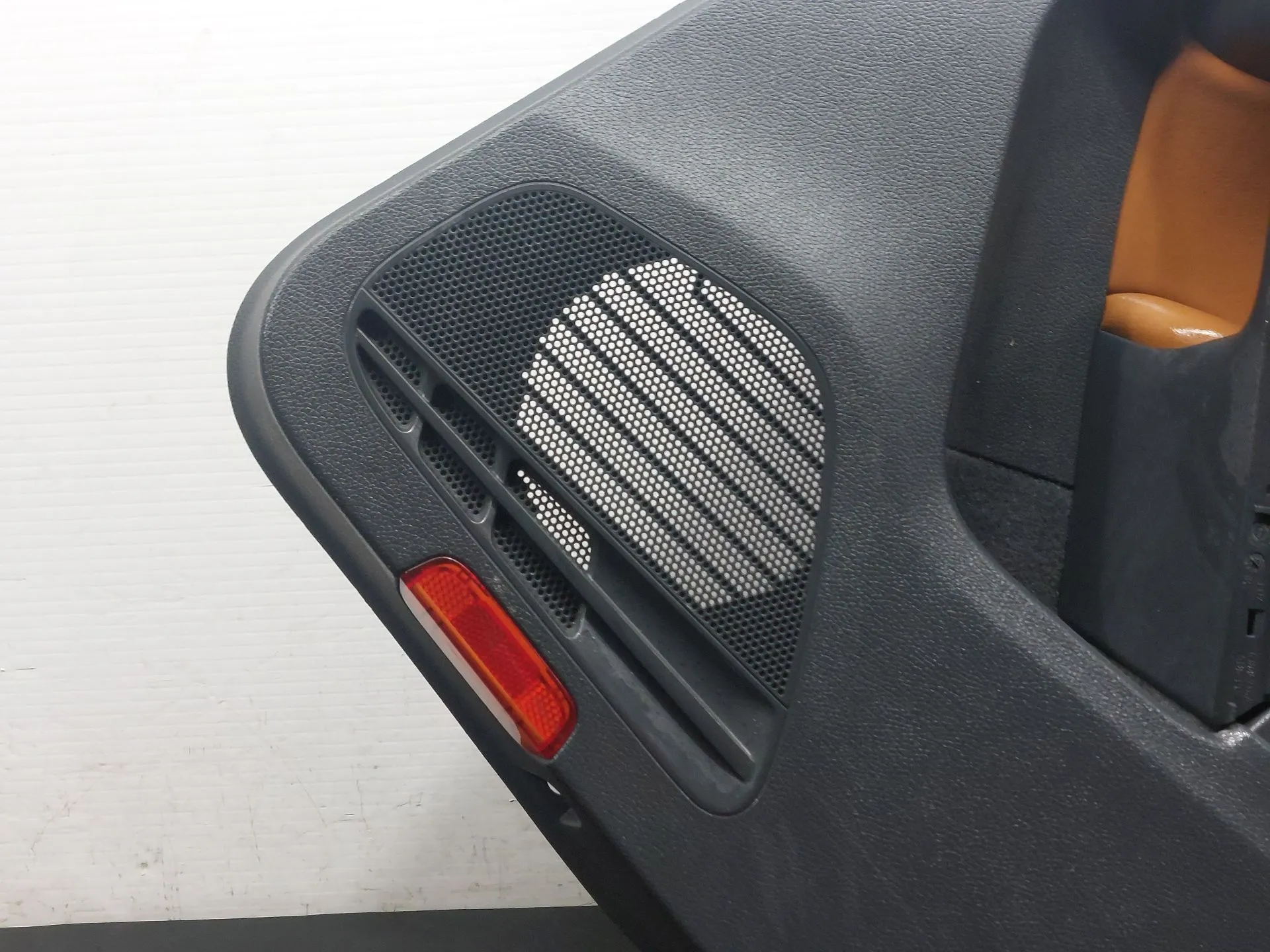 Right rear door panel VOLKSWAGEN Golf VI (5K1) Imagem-1