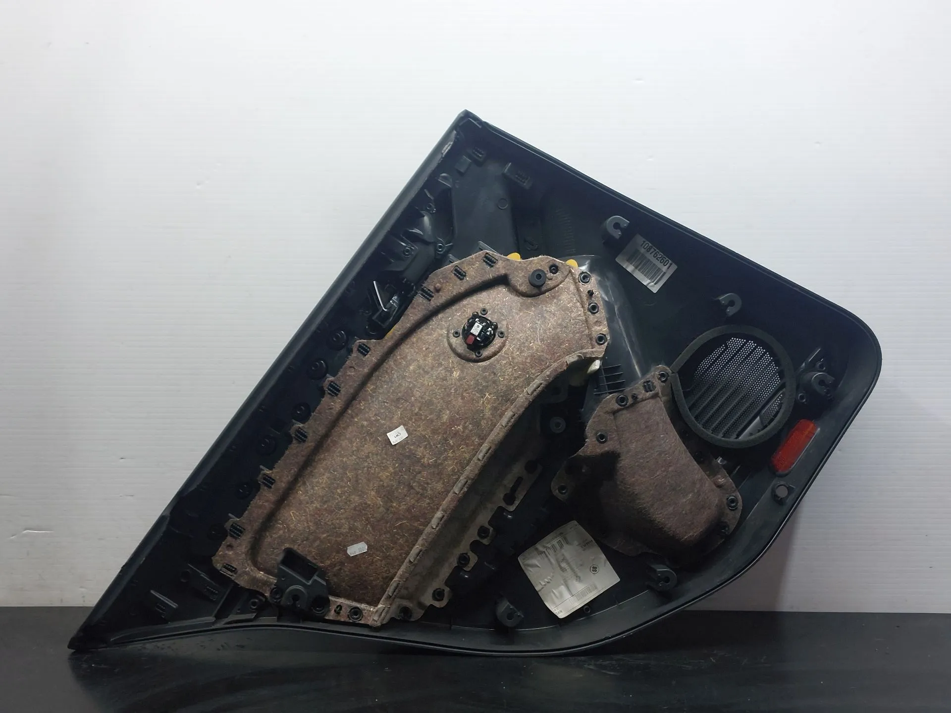 Right rear door panel VOLKSWAGEN Golf VI (5K1) Imagem-16
