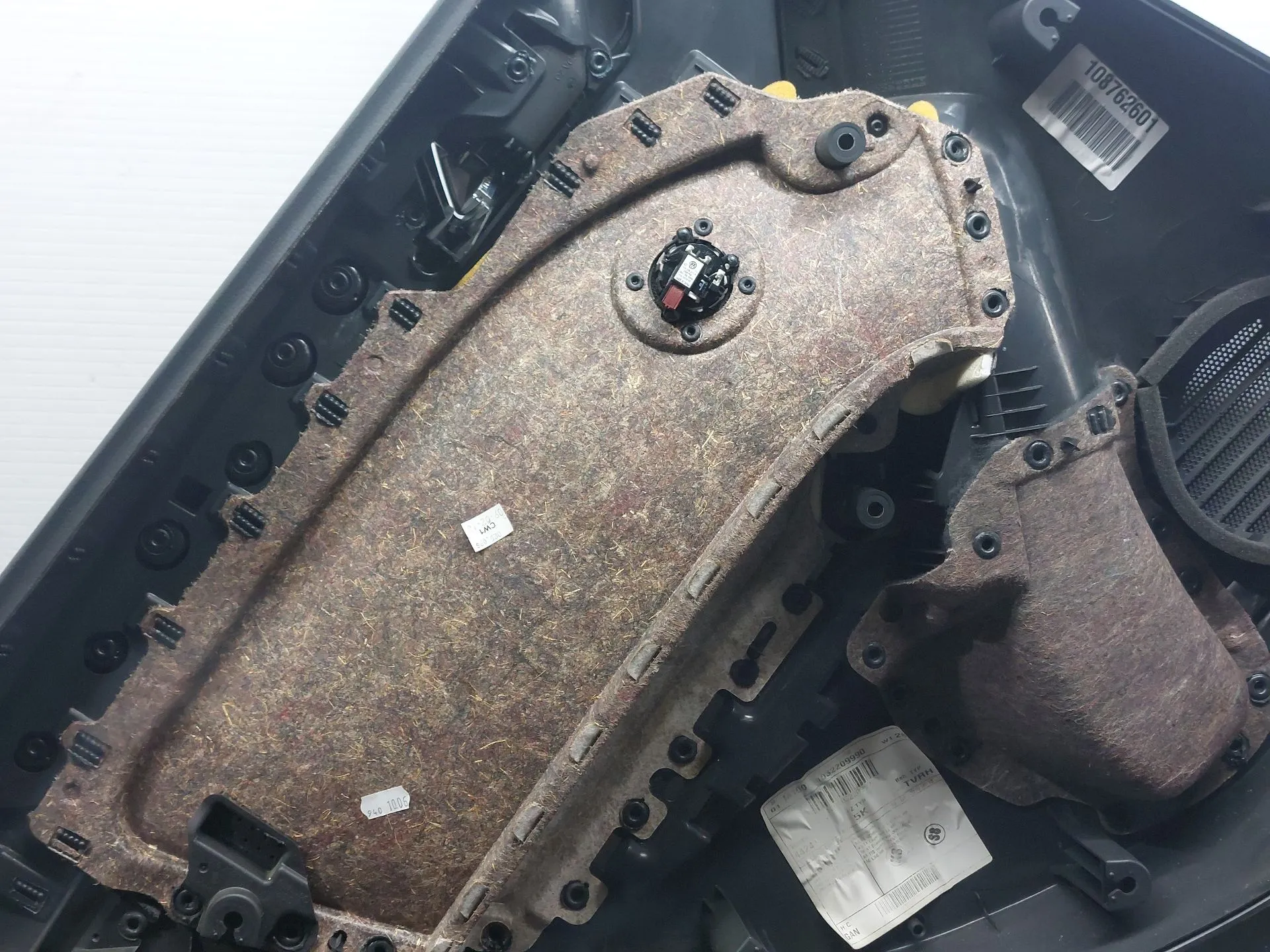 Right rear door panel VOLKSWAGEN Golf VI (5K1) Imagem-21