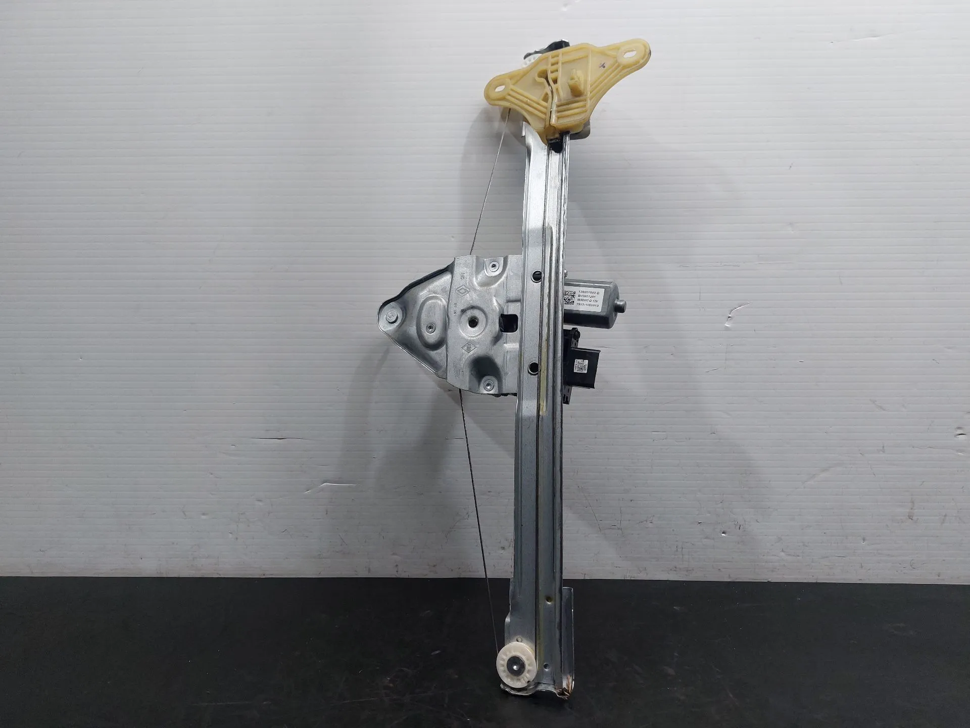 Elevador vidros frente esquerdo DACIA Duster (HM_)