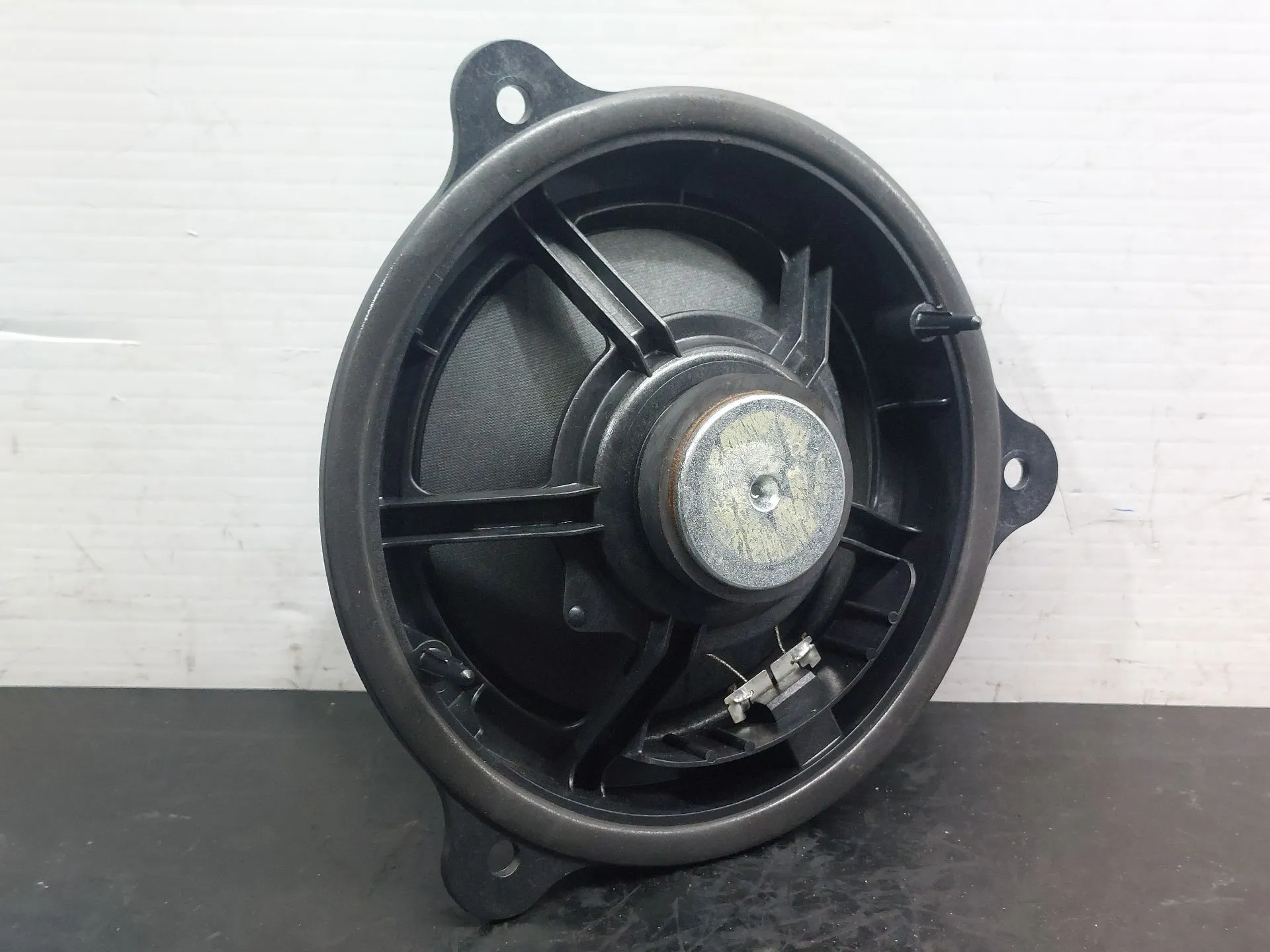 Coluna de som DACIA Duster (HM_) Imagem-2