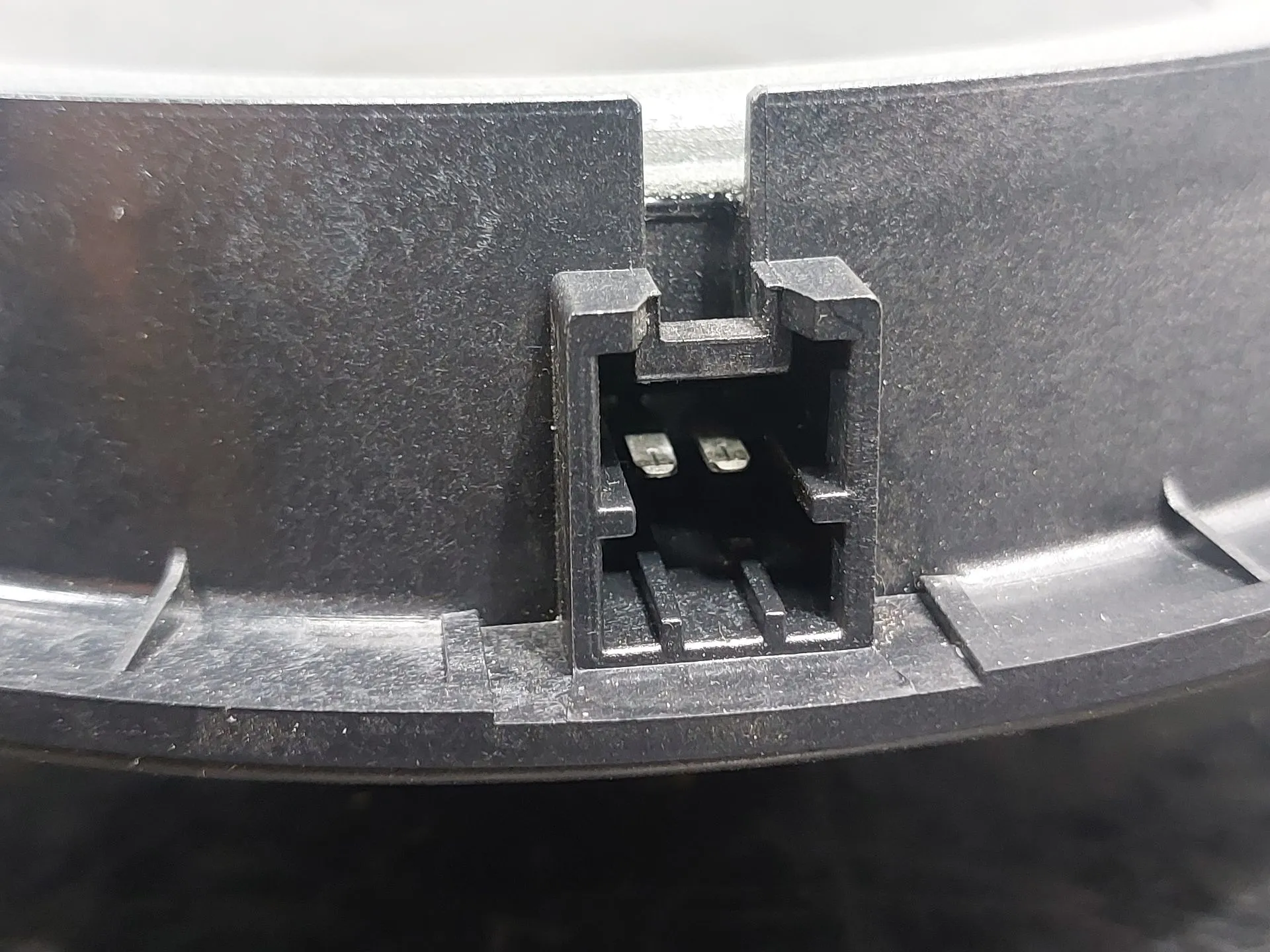 Coluna de som DACIA Duster (HM_) Imagem-3