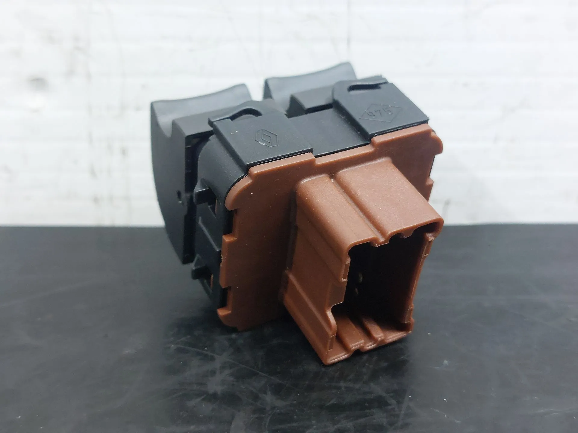 Comando / botão / interruptor vidros frente esquerdo DACIA Duster (HM_) Imagem-2