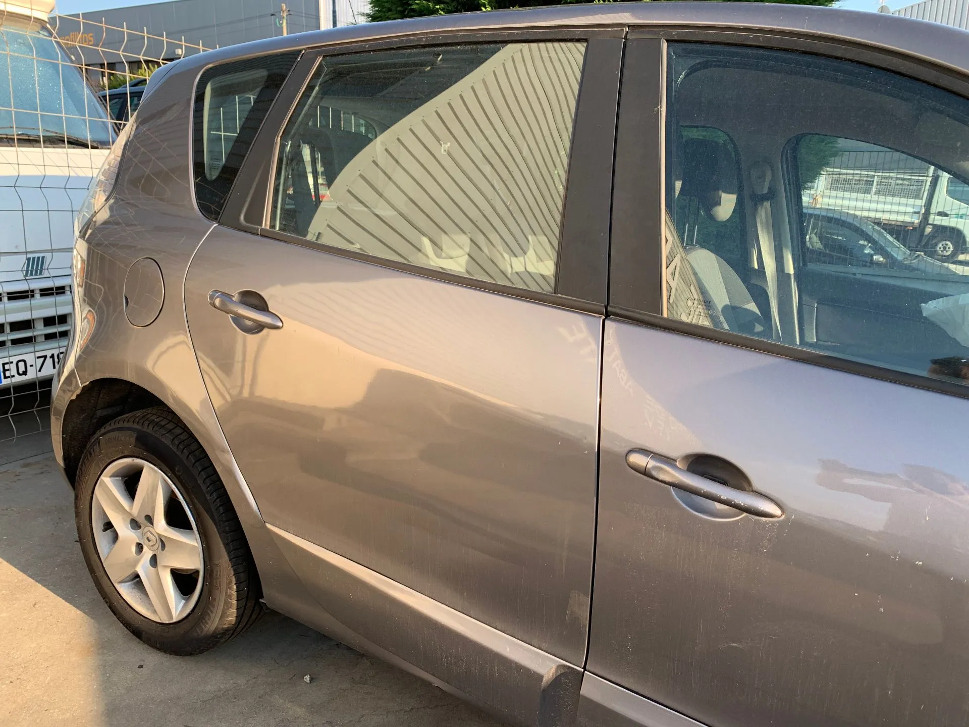 Porta trás direita RENAULT Scénic III (JZ0/1_)
