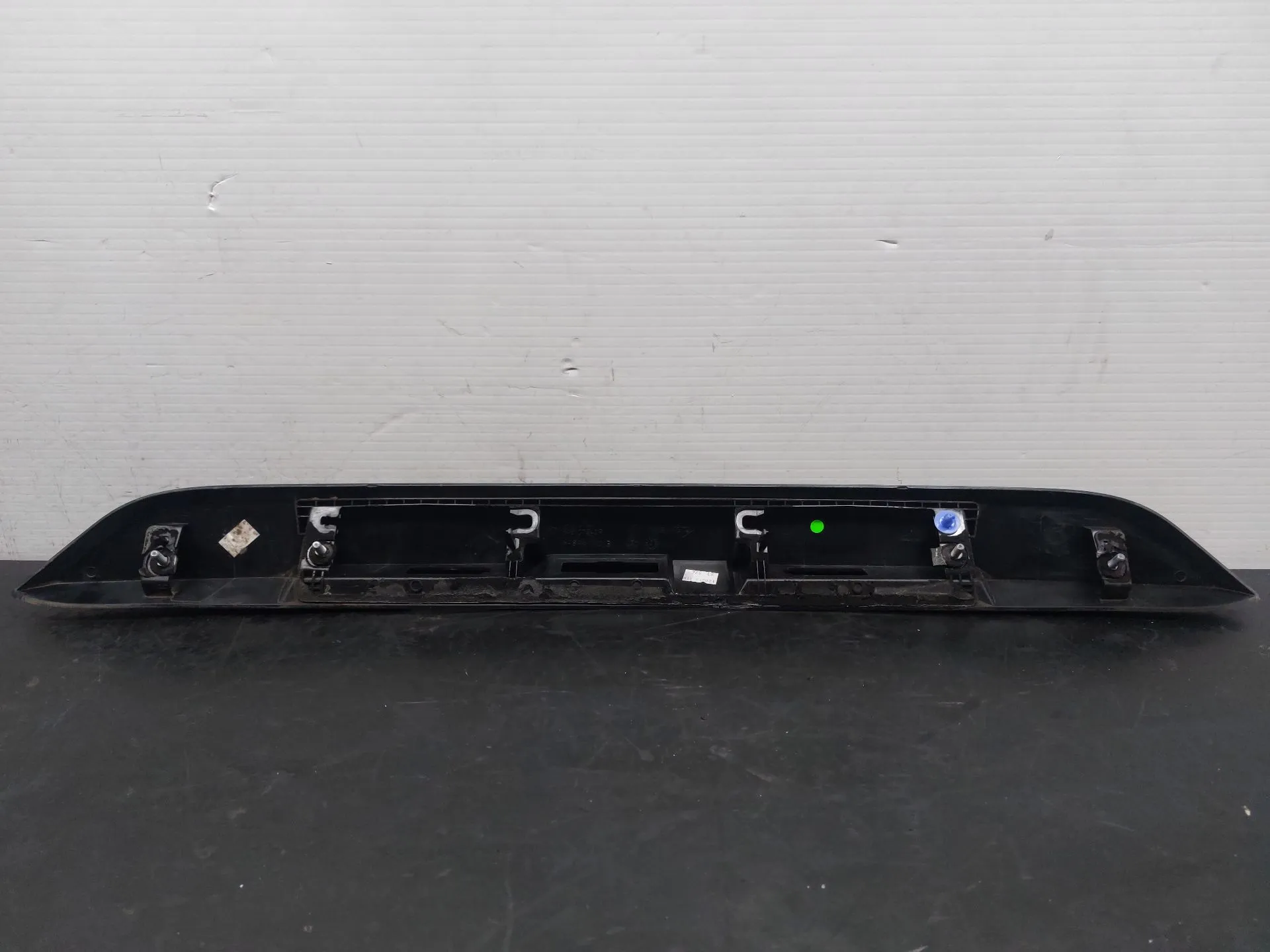 Friso da porta / tampa da mala DACIA Duster (HM_) Imagem-5