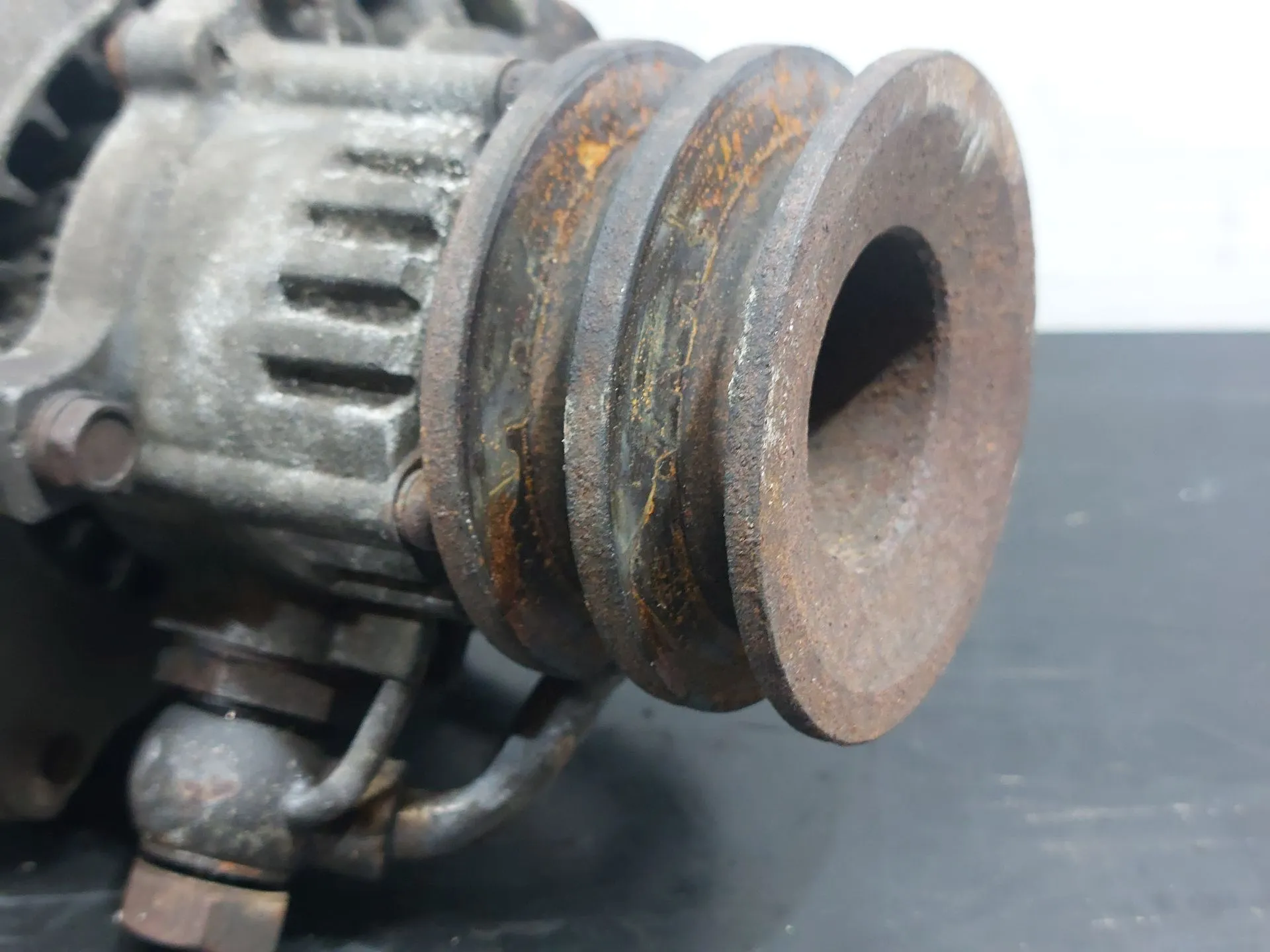 Alternador TOYOTA HiAce III (YH7_, LH6_, LH7_, LH5_, YH5_, YH6_) Imagem-1