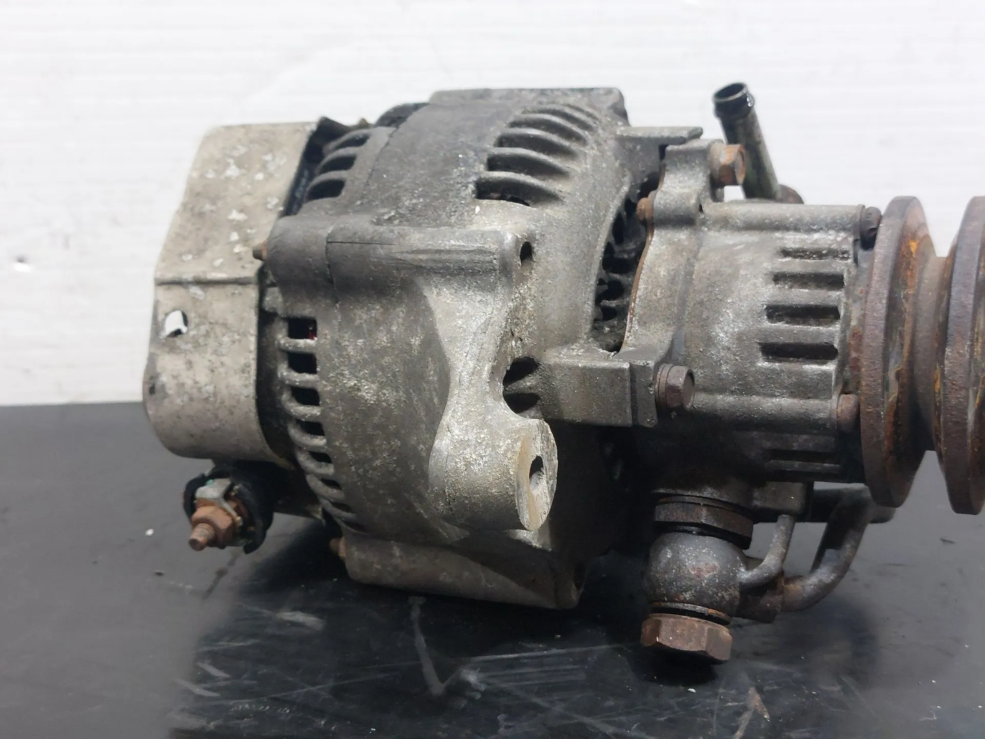 Alternador TOYOTA HiAce III (YH7_, LH6_, LH7_, LH5_, YH5_, YH6_) Imagem-2
